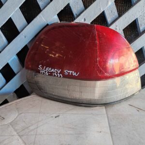 Foco trasero izquierdo Subaru Legacy stw 1995 - 1999