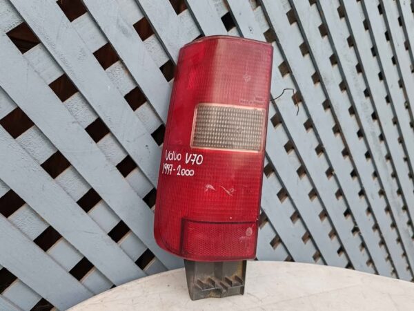 Foco trasero izquierdo Volvo V70 1997 - 2000