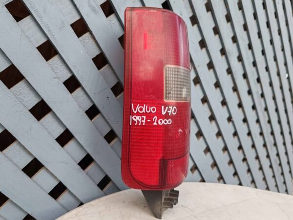 Foco trasero izquierdo Volvo V70 1997 - 2000 - Imagen 2