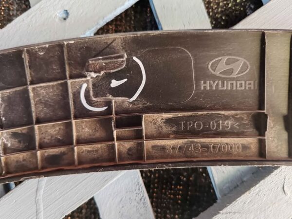 Moldura trasera izquierda Hyundai Creta 2021 - 2024 - Imagen 7