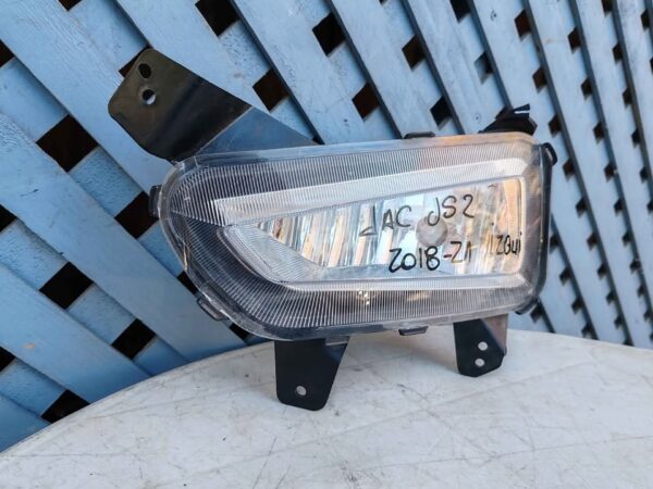 Neblinero izquierdo JAC JS2 2021 - 2024 - Imagen 2