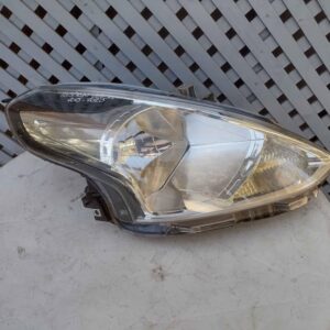Optico derecho Nissan Versa 2015 - 2020