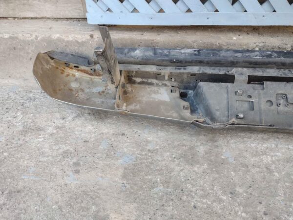 Parachoque trasero Nissan NP300 2016 - 2020 - Imagen 7