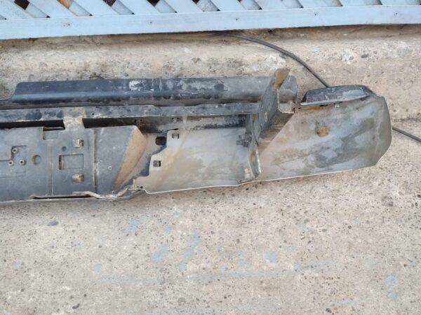 Parachoque trasero Nissan NP300 2016 - 2020 - Imagen 8