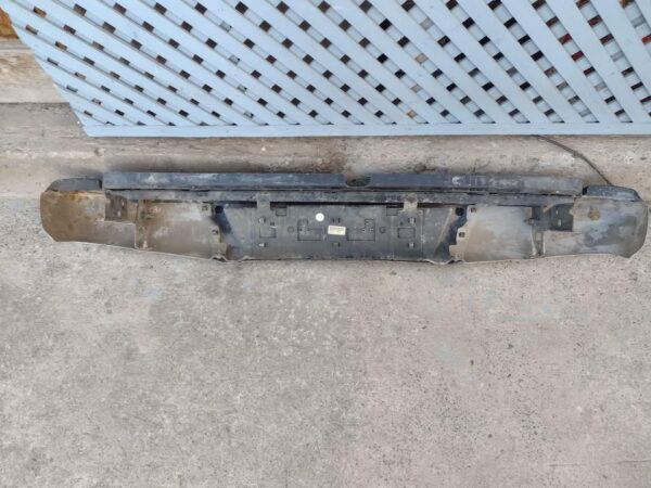 Parachoque trasero Nissan NP300 2016 - 2020 - Imagen 9