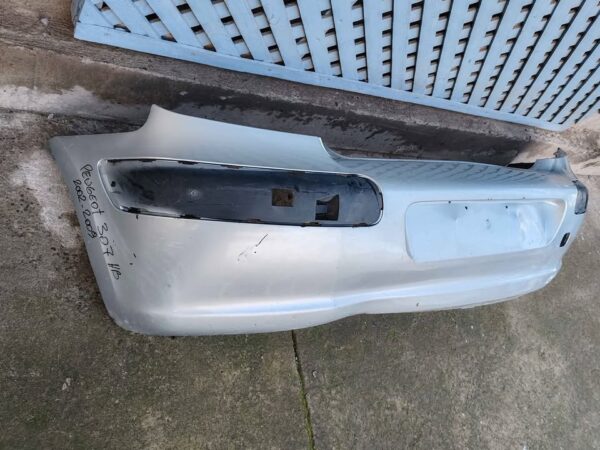 Parachoque trasero Peugeot 307 HB 2002 - 2009 - Imagen 3
