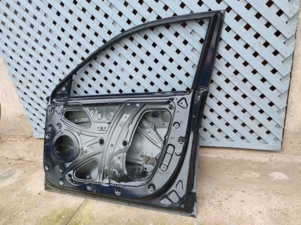 Puerta delantera derecha Hyundai Accent 2024 - 2025 - Imagen 7