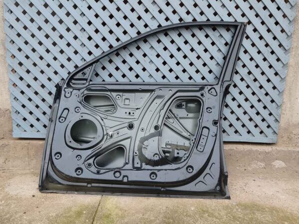 Puerta delantera derecha Hyundai Accent 2024 - 2025 - Imagen 8