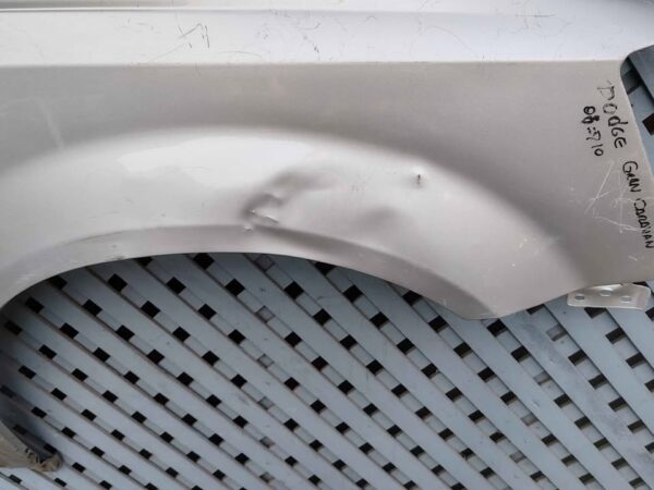 Tapabarro derecho Dodge Caravan 2010 - 2018 - Imagen 5
