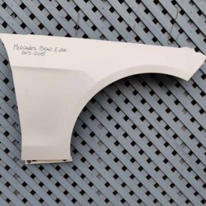 Tapabarro derecho Mercedes Benz E200  2012 - 2015