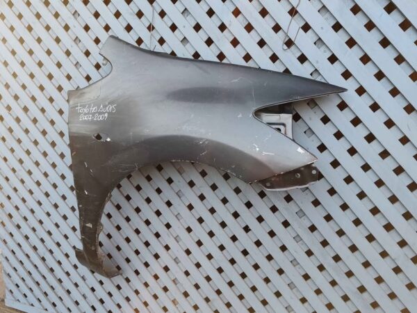 Tapabarro derecho Toyota Auris 2007 - 2009 - Imagen 5