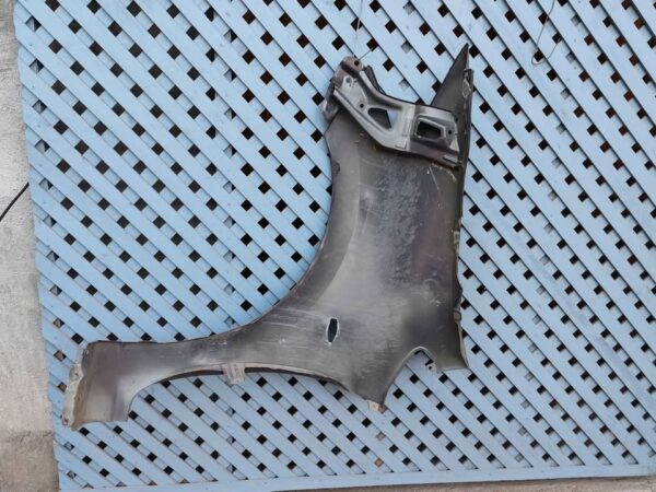 Tapabarro derecho Toyota Auris 2007 - 2009 - Imagen 6