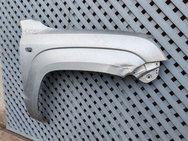 Tapabarro derecho Volkswagen Amarok 2011 - 2022 - Imagen 4