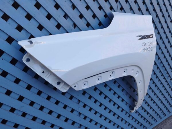 Tapabarro izquierdo JAC JS4 2021 - 2024 - Imagen 5
