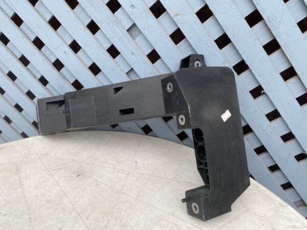 Pata derecha de frontal JAC JS4 2021 - 2024 - Imagen 3