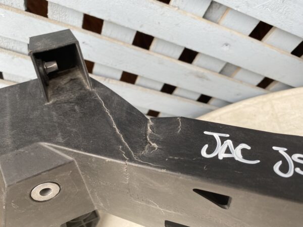 Pata izquierda de frontal JAC JS4 2021 - 2024 - Imagen 4
