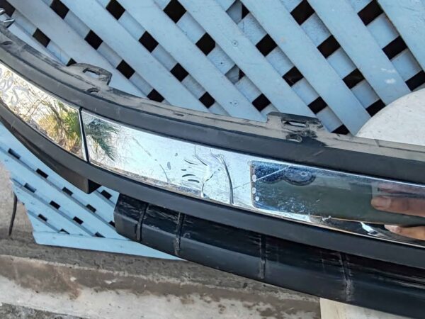 Bisel cromado Hyundai Accent 2024 - 2025 - Imagen 4