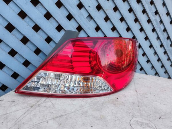 Foco trasero derecho Hyundai Accent RB 2011 - 2014 - Imagen 2