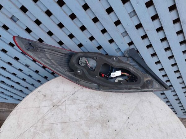 Foco trasero derecho Hyundai Accent RB 2011 - 2014 - Imagen 7