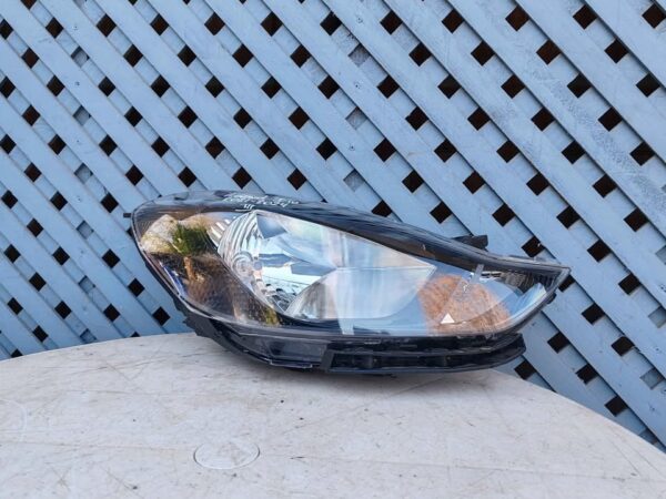 Óptico derecho Hyundai Grand i10 2021 - 2023 (3)