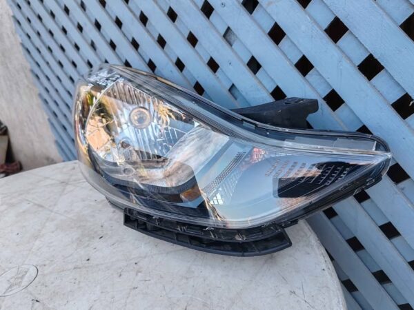 Óptico derecho Hyundai Grand i10 2021 - 2023 (3) - Imagen 2