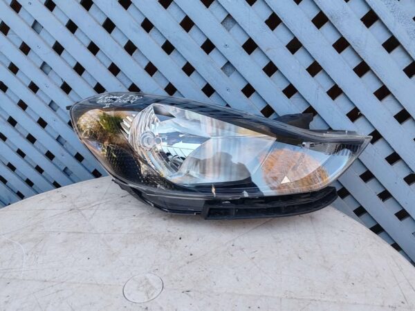 Óptico derecho Hyundai Grand i10 2021 - 2024 (2)