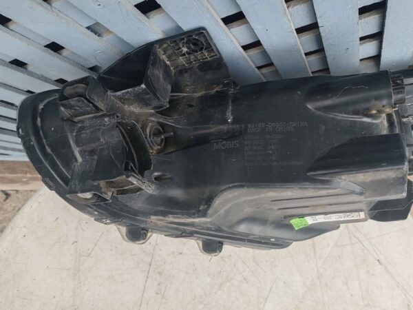 Óptico derecho Hyundai Verna 2020 - 2022 - Imagen 6