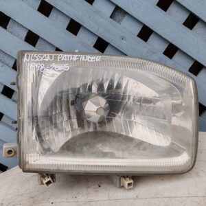 Óptico derecho Nissan Pathfinder 2000 - 2006