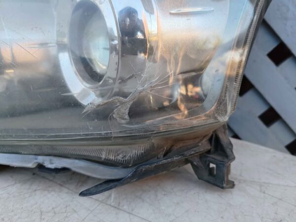 Óptico izquierdo Toyota Avensis 2007 - 2008 - Imagen 4