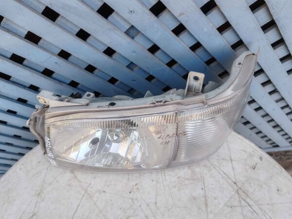 Óptico izquierdo Toyota Hiace 2011 - 2014 - Imagen 4