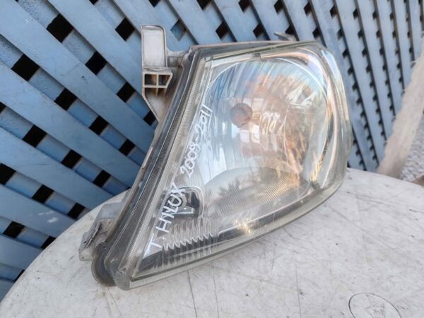 Óptico izquierdo Toyota Hilux 2009 - 2011 - Imagen 3