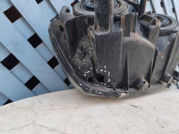 Óptico izquierdo Toyota RAV4 1998 - 2000 - Imagen 8