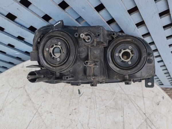 Óptico izquierdo Toyota RAV4 1998 - 2000 - Imagen 9