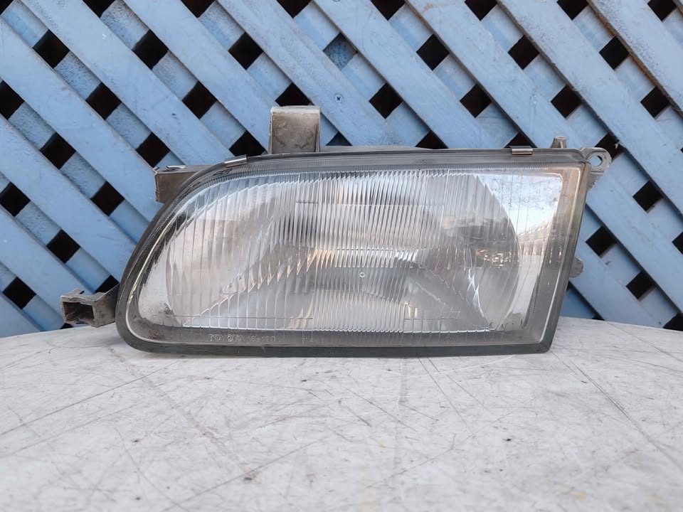 Óptico izquierdo Toyota Tercel 1995 - 1997