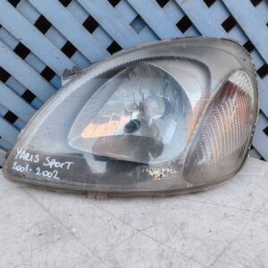 Óptico izquierdo Toyota Yaris 2001 - 2002
