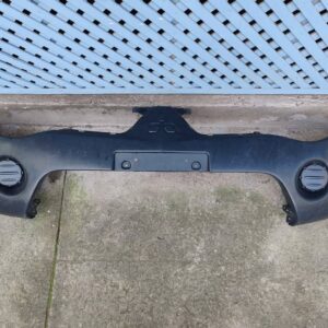 Parachoque delantero Mitsubishi L200 2008 - 2010