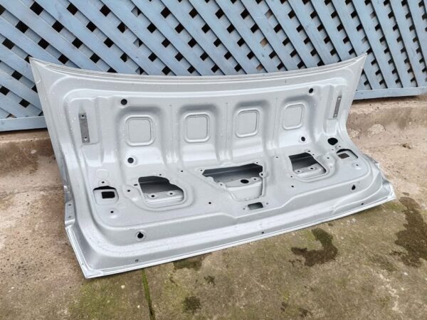 Tapa maleta Hyundai Accent 2024 - 2025 - Imagen 8