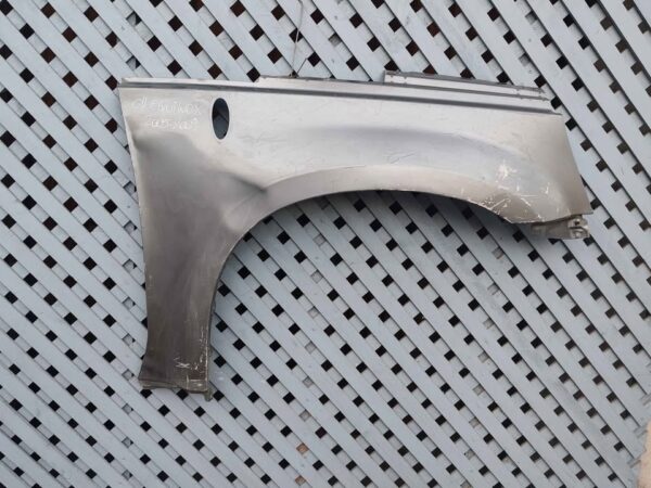 Tapabarro derecho Chevrolet Equinox 2005 - 2009