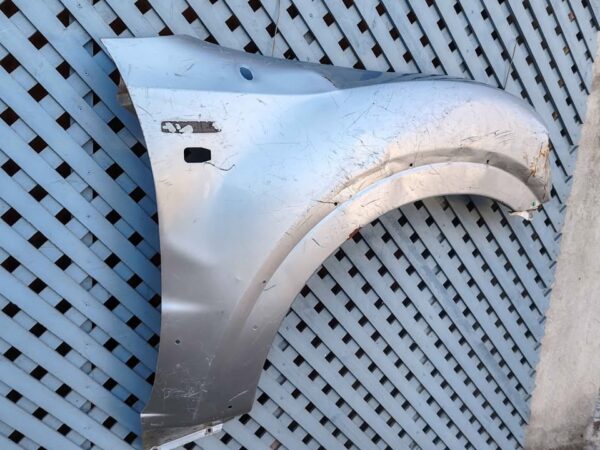 Tapabarro derecho Mitsubishi Montero 2 puertas 2002 - 2006 - Imagen 5