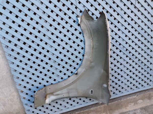 Tapabarro derecho Mitsubishi Montero 2 puertas 2002 - 2006 - Imagen 7