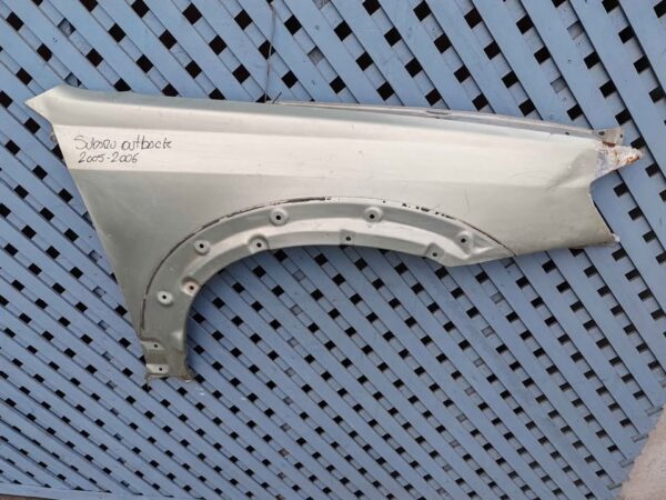 Tapabarro derecho Subaru Outback 2005 - 2006 - Imagen 2