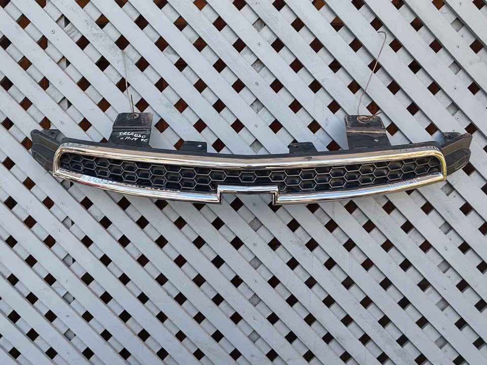 Máscara superior Chevrolet Orlando 2012 - 2016