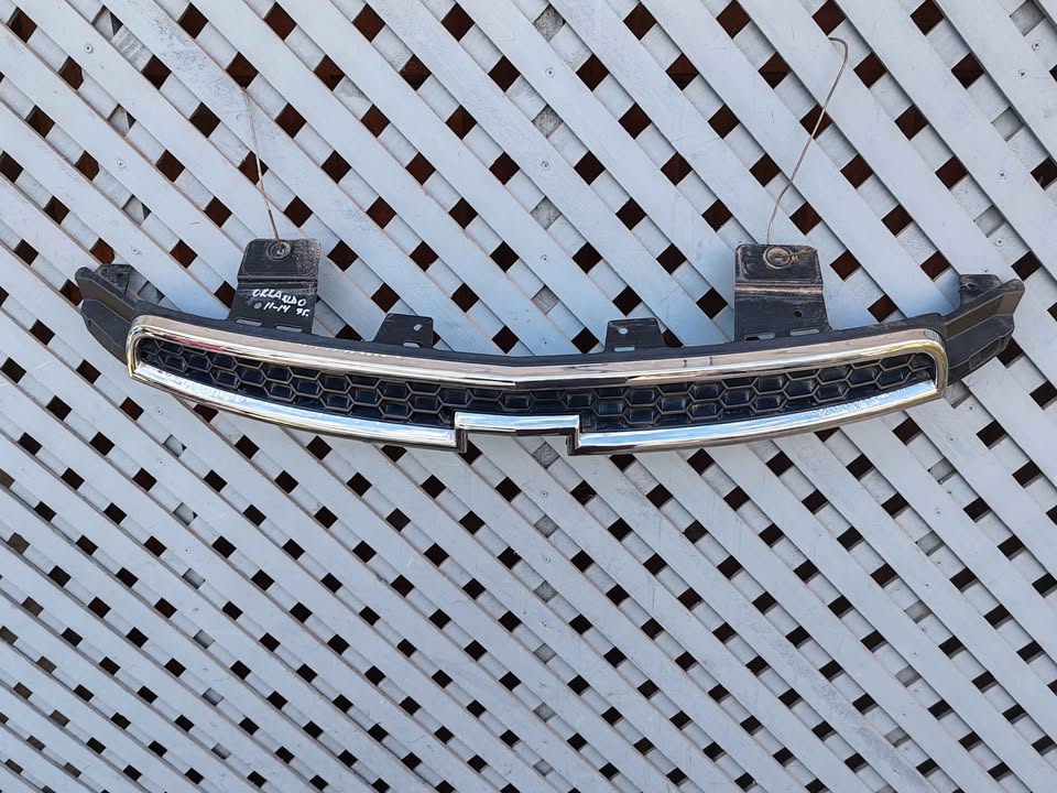 Máscara superior Chevrolet Orlando 2012 - 2016 - Imagen 6