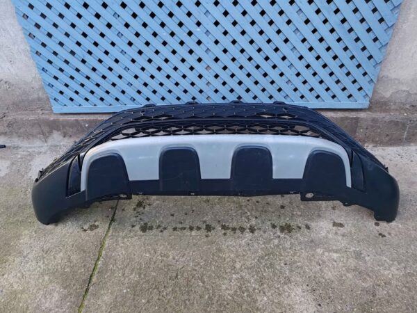 Mataperro delantero Volkswagen Taos 2022 - 2025 - Imagen 2