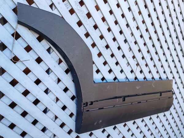 Moldura de puerta trasera derecha Hyundai Santa Fe 2025 - Imagen 3