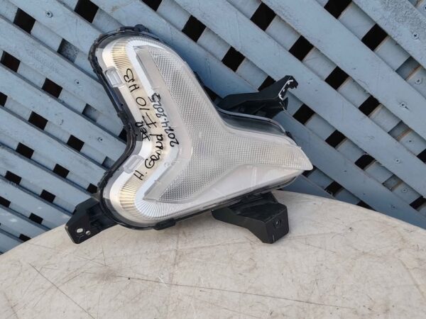 Neblinero derecho Hyundai Grand i10 HB 2024 - 2025