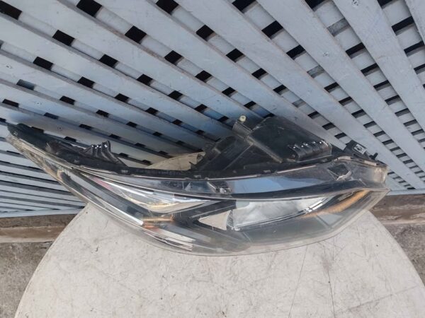 Óptico derecho Chevrolet Onix sin led 2017 - 2020 - Imagen 4