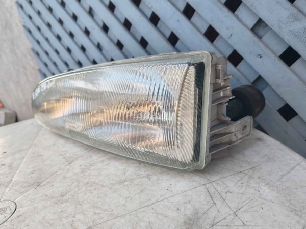 Óptico izquierdo Hyundai H100 1998 - 2004 - Imagen 3