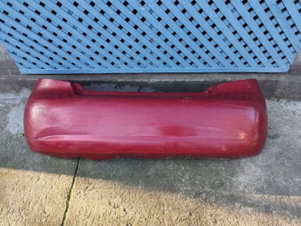 Parachoque trasero Chevrolet Aveo HB 2004 - 2007