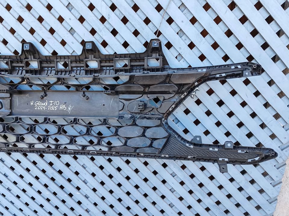 Rejilla de parachoque Hyundai Grand i10 HB 2024 - 2025 - Imagen 6